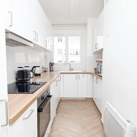 Tour Eiffel & Champs Elysees - 2 Bedroom Gorgeous & Bright 75M2 - Free Weekly Housekeeping - For Business And Working Purposes Only Paris Exterior foto